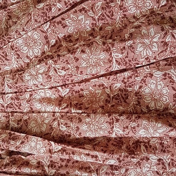 Spell Vibes American Eagle Floral Skirt - Picture 3 of 9